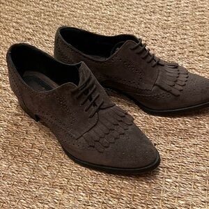 Uterque Women's Dark Brown Suede Loafers